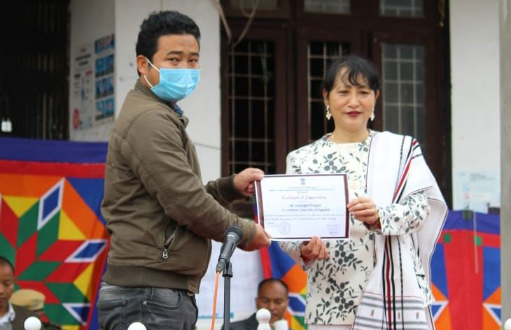 We are delighted to share that on the occasion of Republic Day, CARE India’s project coordinator from Manipur, Dousanglen Khongsai received an award from the Government of Manipur for his efforts to serve the citizens of his state